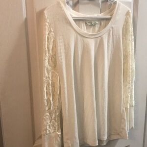 Cleo  petites lace long sleeve